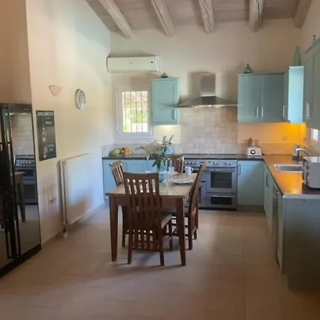Villa Oleander Kouramaditika