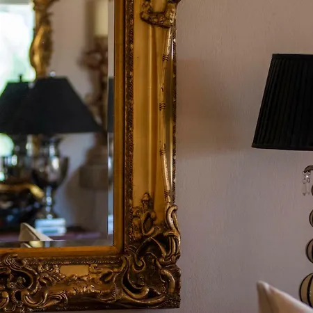 빌라 Oleander Kouramaditika