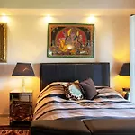 Oleander Villa *